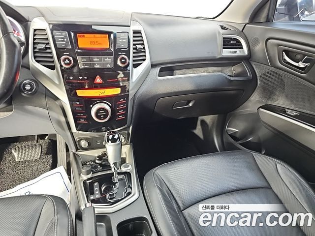 KG Mobility TIBOLI 2015 — photo 10