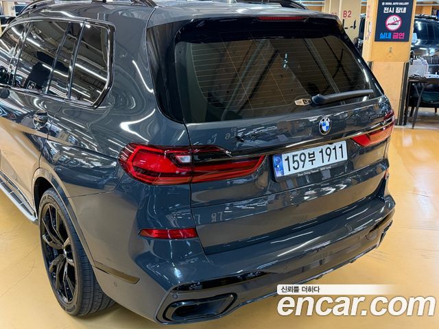 BMW X7 2022 — photo 2