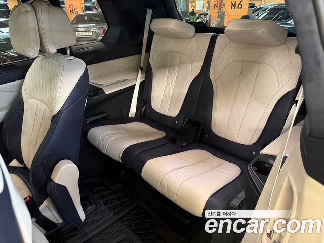 BMW X7 2022 — photo 7