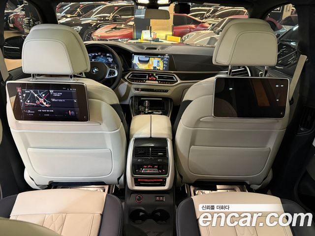 BMW X7 2022 — photo 8