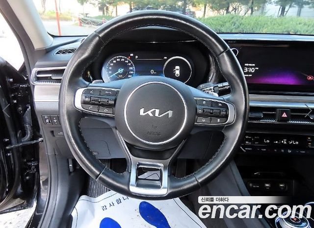Kia K5 2023 — photo 8
