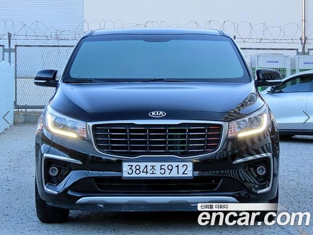 Kia Canival 2019 — photo 3