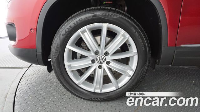 Volkswagen Tiguan 2013 — photo 5
