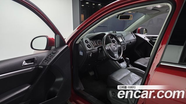 Volkswagen Tiguan 2013 — photo 10