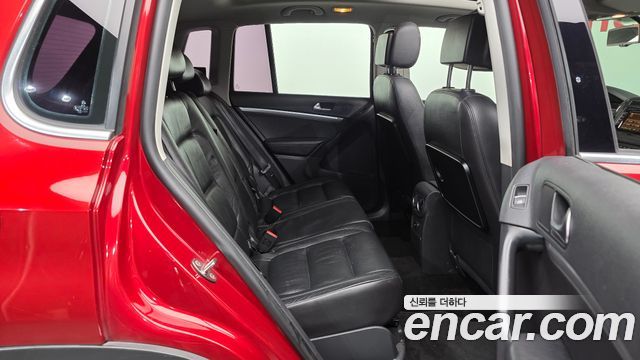 Volkswagen Tiguan 2013 — photo 12