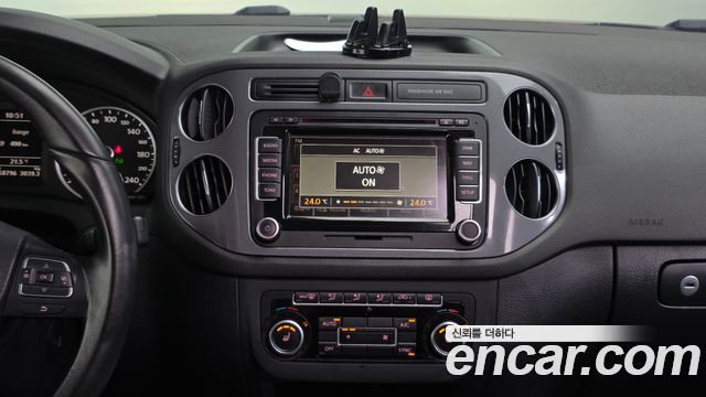 Volkswagen Tiguan 2013 — photo 14