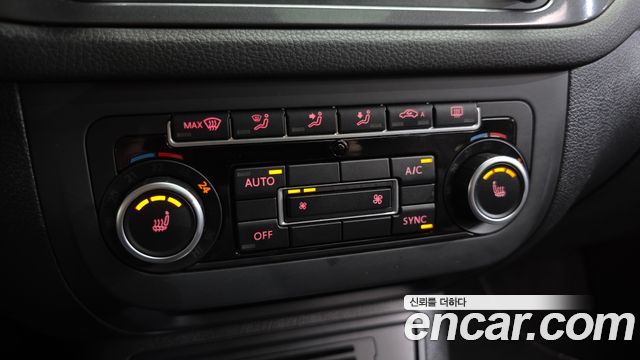 Volkswagen Tiguan 2013 — photo 18