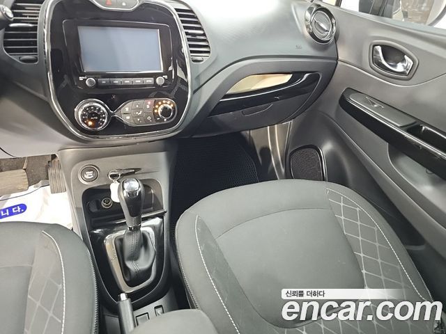 Renault Korea QM3 2014 — photo 10