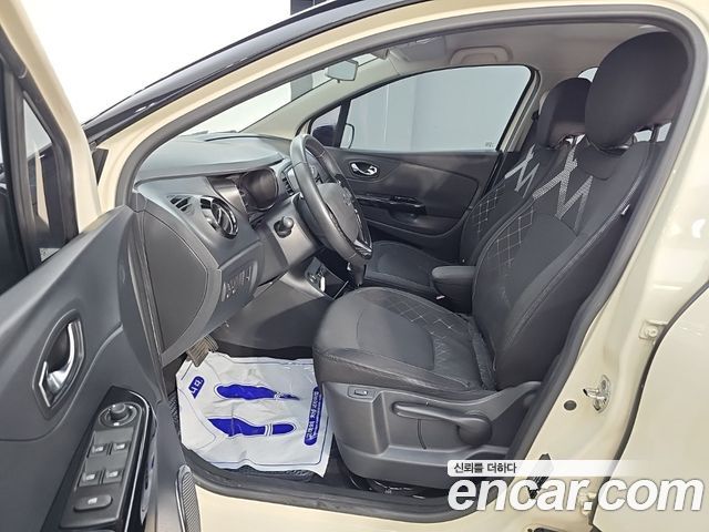 Renault Korea QM3 2014 — photo 11