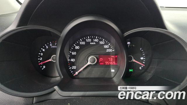 Kia morning 2013 — photo 11