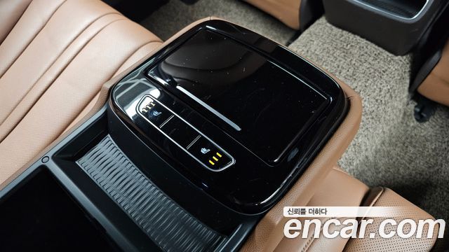 Genesis G80 2022 — photo 19