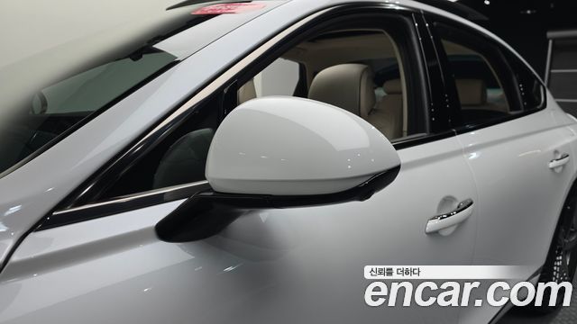 Genesis G80 2025 — photo 31
