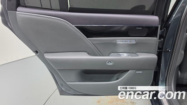 Genesis G90 2022 — photo 15