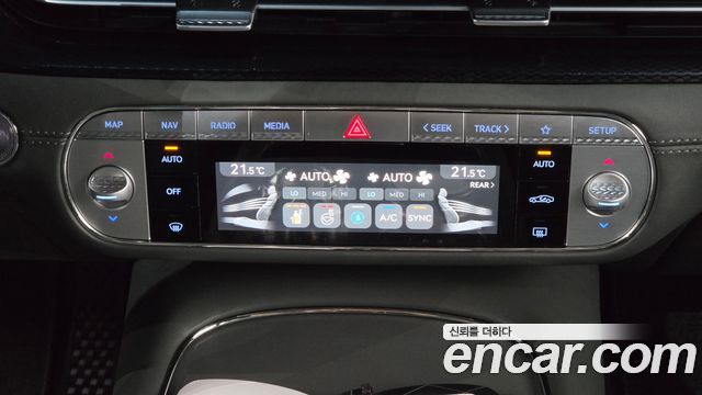 Genesis G90 2022 — photo 27