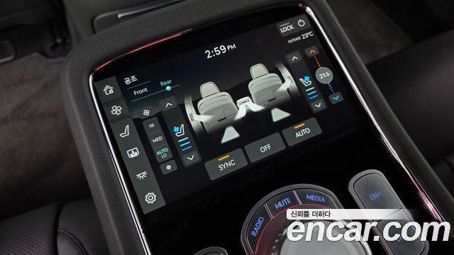 Genesis G90 2022 — photo 32