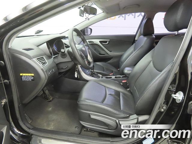 Hyundai AVANTE 2015 — photo 5