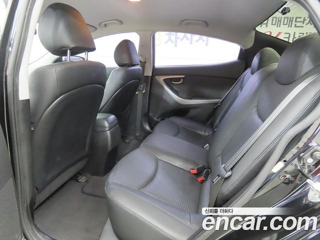 Hyundai AVANTE 2015 — photo 6