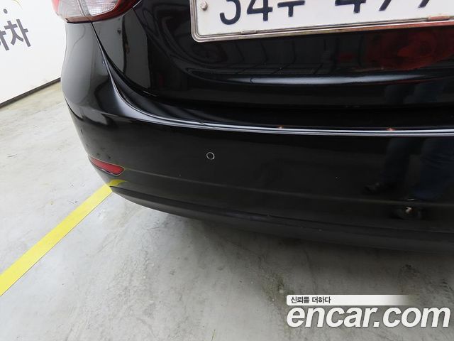 Hyundai AVANTE 2015 — photo 17