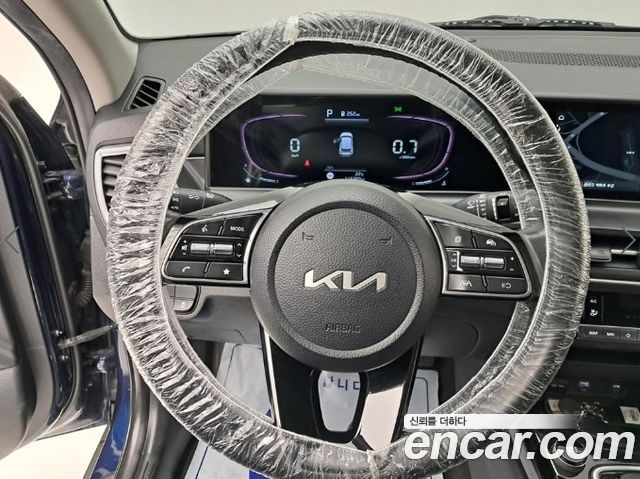 Kia Seltos 2023 — photo 7