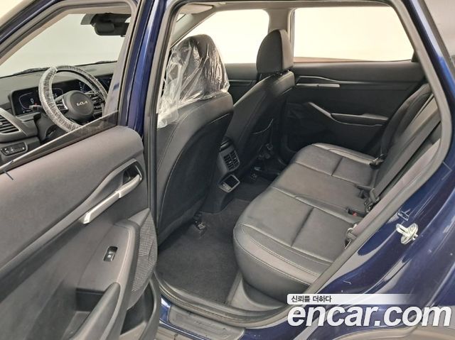 Kia Seltos 2023 — photo 12
