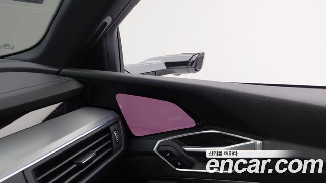 Audi e-tron 2021 — photo 19