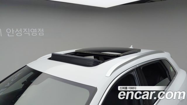 Audi e-tron 2021 — photo 20