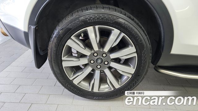 Land Rover Discovery Sport 2017 — photo 5