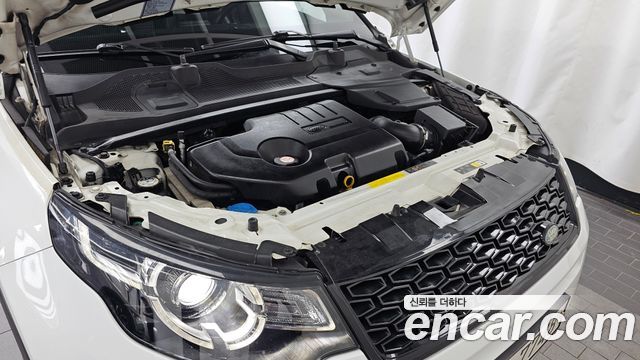 Land Rover Discovery Sport 2017 — photo 6