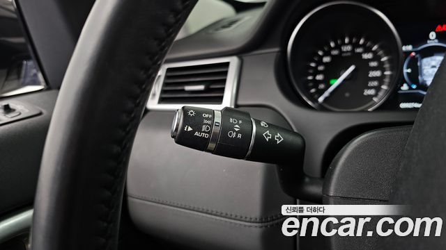 Land Rover Discovery Sport 2017 — photo 34