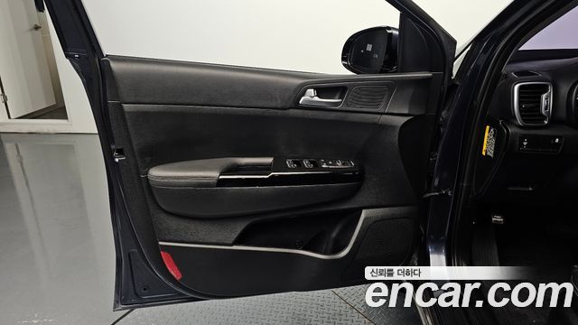 Kia Sportage 2018 — photo 14