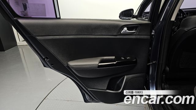Kia Sportage 2018 — photo 15