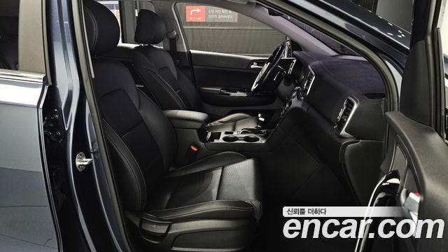 Kia Sportage 2018 — photo 16
