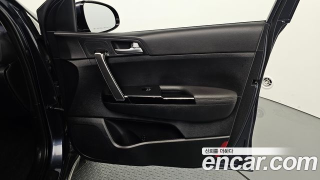 Kia Sportage 2018 — photo 29