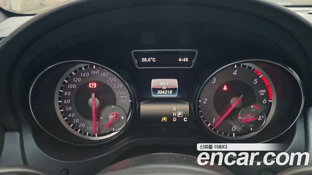 Mercedes-Benz CLA-Class 2016 — photo 8