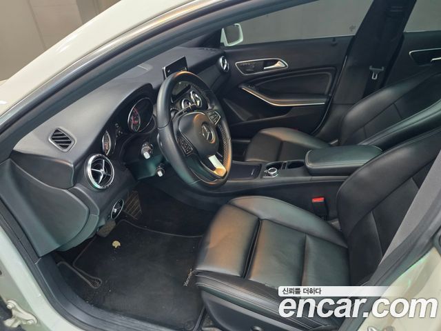 Mercedes-Benz CLA-Class 2016 — photo 10
