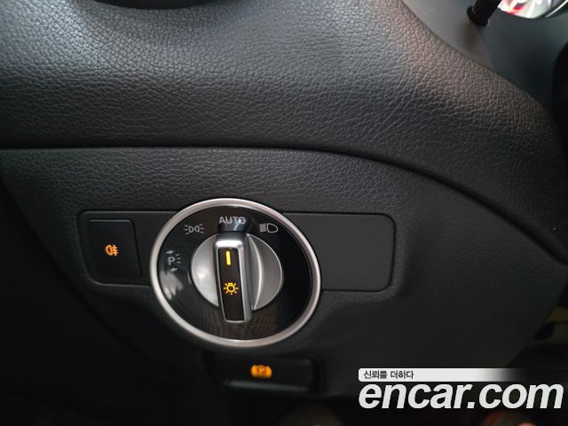 Mercedes-Benz CLA-Class 2016 — photo 17