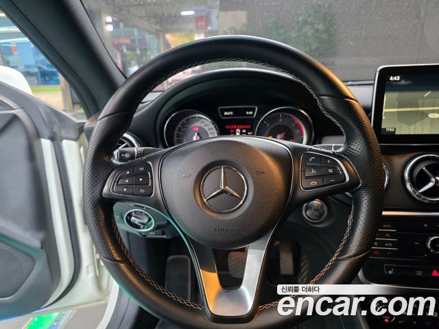 Mercedes-Benz CLA-Class 2016 — photo 18