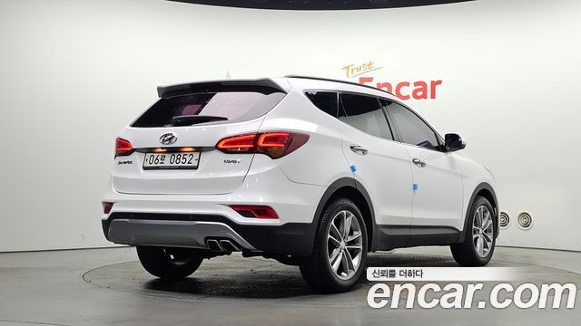 Hyundai Santafe 2016 — photo 2