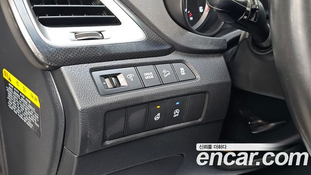 Hyundai Santafe 2016 — photo 21