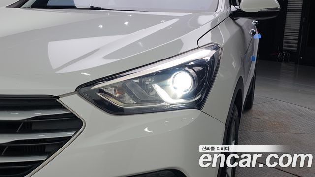 Hyundai Santafe 2016 — photo 8