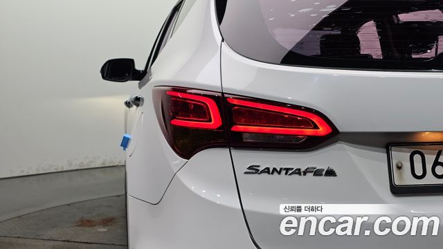 Hyundai Santafe 2016 — photo 9