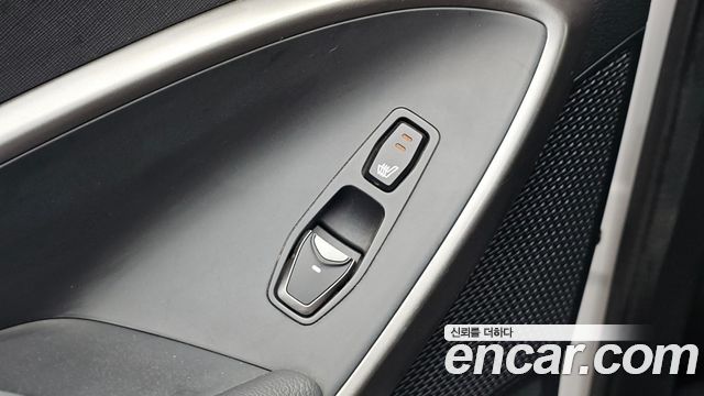 Hyundai Santafe 2016 — photo 29