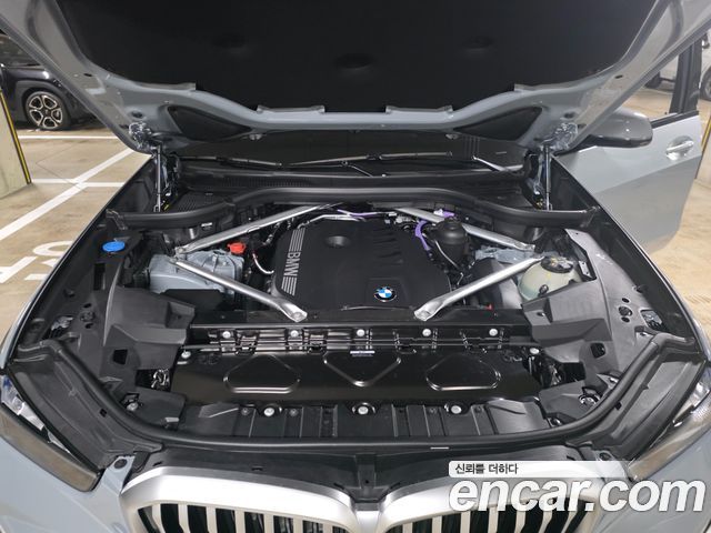 BMW X5 2026 — photo 6