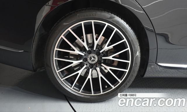 Mercedes-Benz S-Class 2023 — photo 5