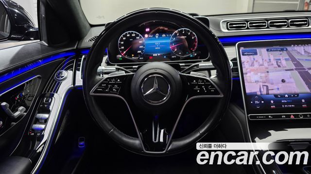 Mercedes-Benz S-Class 2023 — photo 13