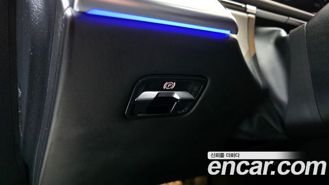 Mercedes-Benz S-Class 2023 — photo 20
