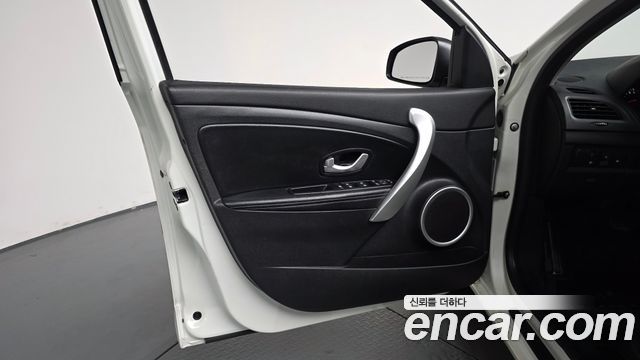 Renault Korea SM3 2012 — photo 14