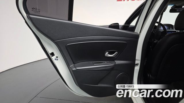 Renault Korea SM3 2012 — photo 15