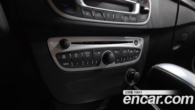 Renault Korea SM3 2012 — photo 33