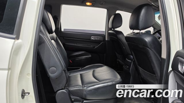 KG Mobility KORANDO 2018 — photo 12